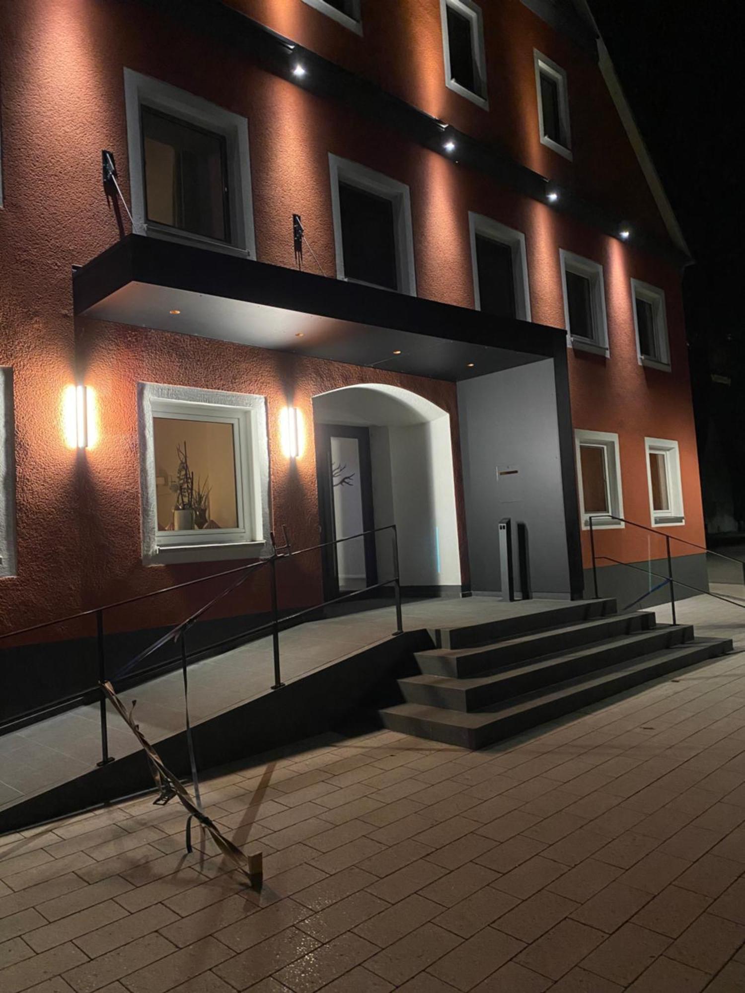 Landgasthof Zahn เอลคิงเกน ภายนอก รูปภาพ